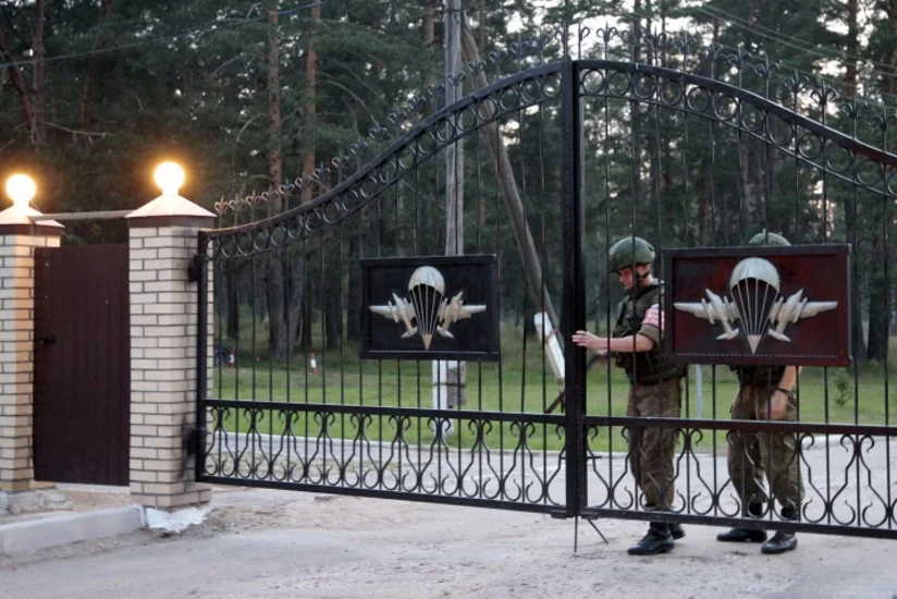 Rusiyada əsgər hərbçiləri güllələyib, dörd ölü, iki yaralı
