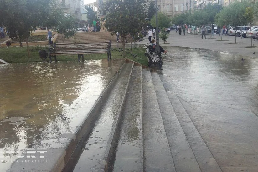 Baku launches 12 projects on improvement of rainwater drainage system