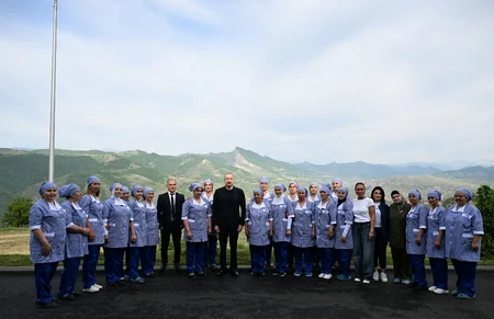 Prezident İlham Əliyev “LATIFA” Laçın tikiş fabrikinin açılışında iştirak edib - YENİLƏNİB