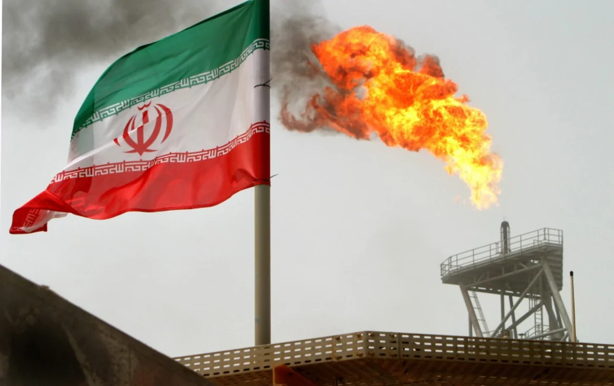 Iran reduces oil prices to three-year minimum