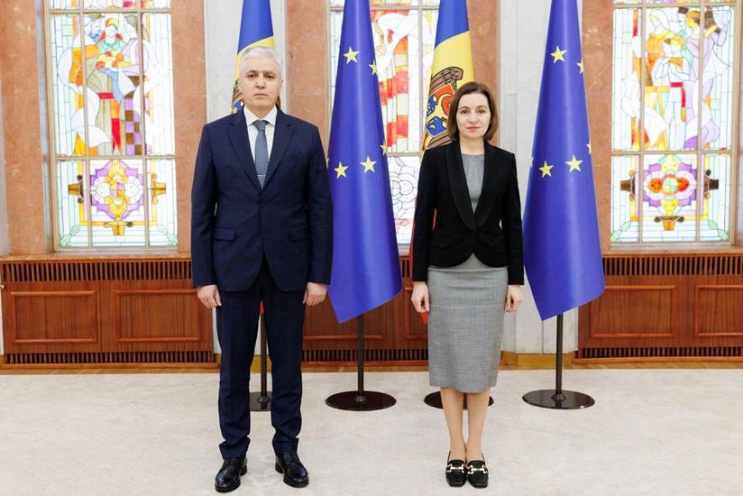 Azerbaijani ambassador presents credentials to President of Moldova