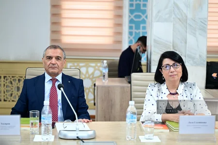Bişkekdə Bəxtiyar Vahabzadənin Seçilmiş əsərlərinin qırğızca nəşrinin təqdimatı olub