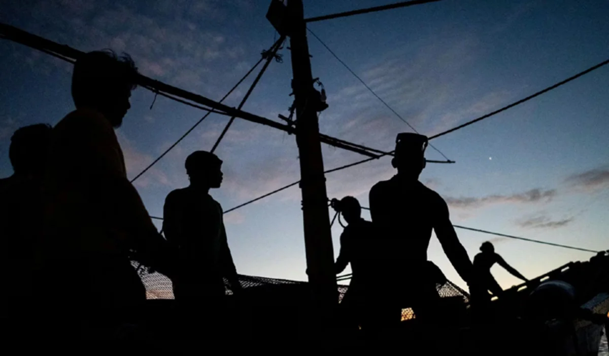 Vietnam court sentences 9 people to death for drug trafficking