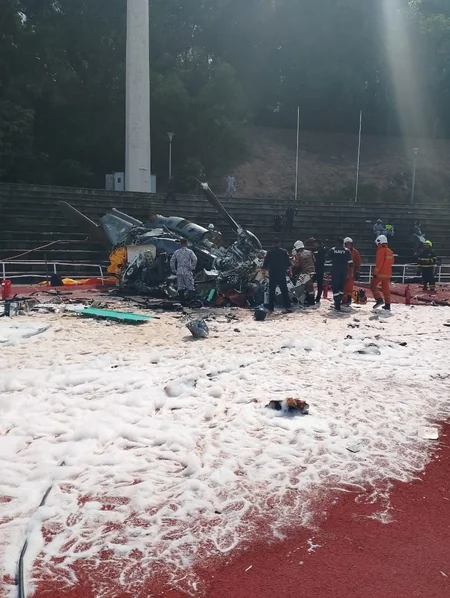 Malayziyada helikopterlər toqquşub, azı 10 nəfər ölüb