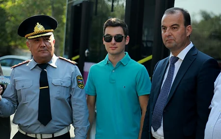 Xaliq Faiqoğlu şirkəti avtobuslarda kart sisteminin tətbiqinə başlayıb