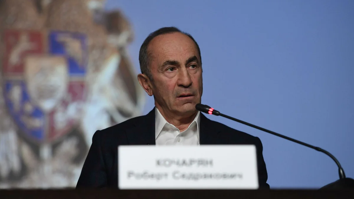 Robert Kocharyan leaves Armenia