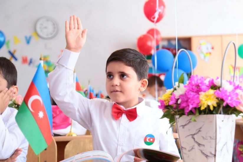 Bu gün Biləsuvarda 1 171 şagird birinci sinfə gedəcək