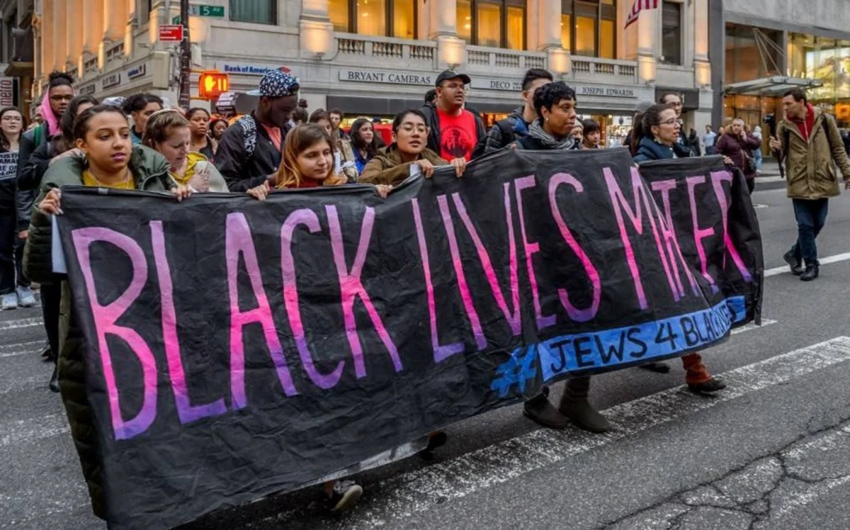 Black Lives Matter выдвинули на Нобелевскую премию