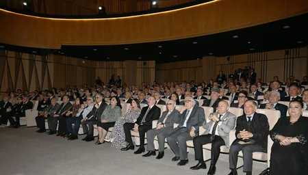 İlham Əliyev və Mehriban Əliyeva Ağdam Muğam Mərkəzinin açılışında iştirak ediblər - YENİLƏNİB-3