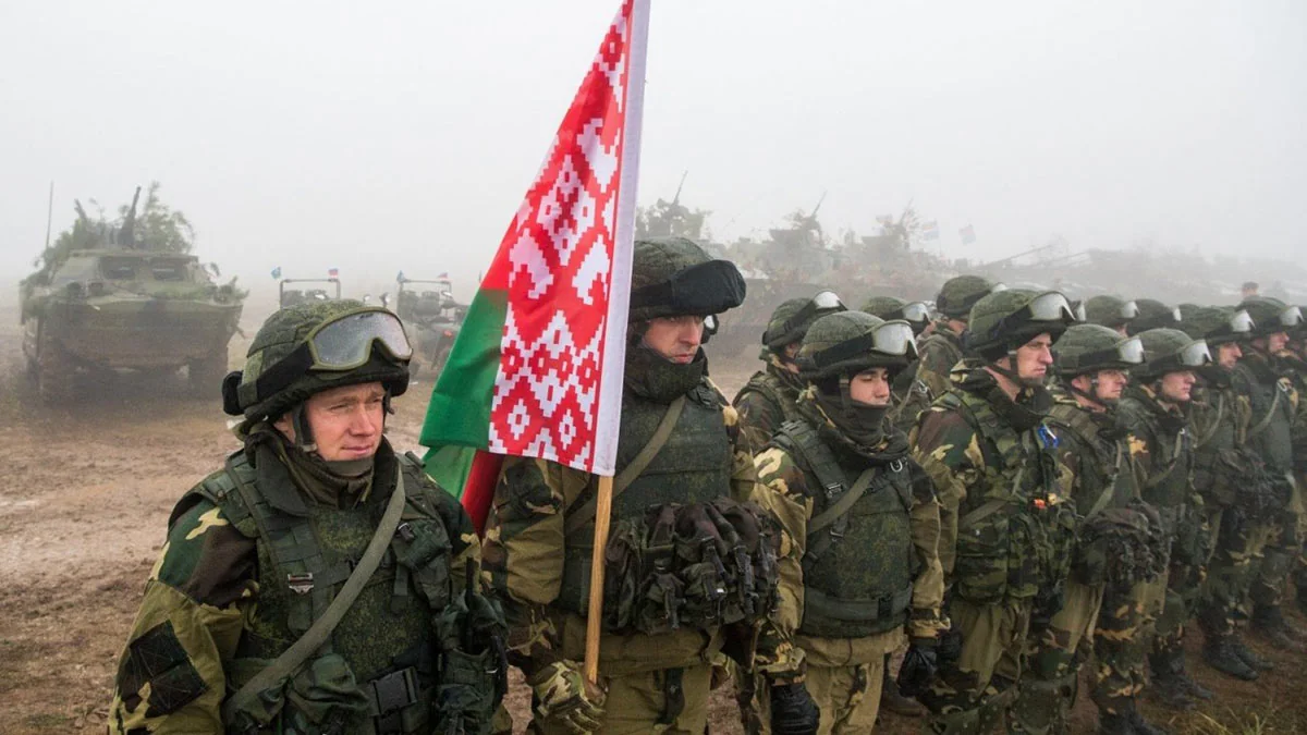 Ukrayna sərhədində Belarus qoşunların cəmləşməsinin peyk görüntüləri