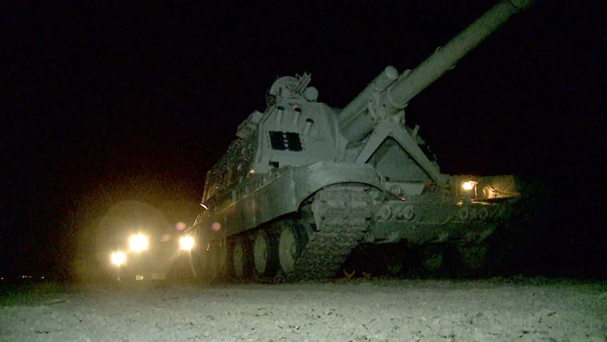 Troops fulfill tasks at nighttime during exercises  VIDEO