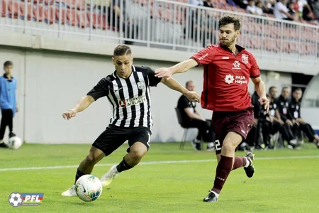 Neftçi Sumqayıtı məğlub edib, məşqçi və futbolçular arasında dava düşüb - VİDEO