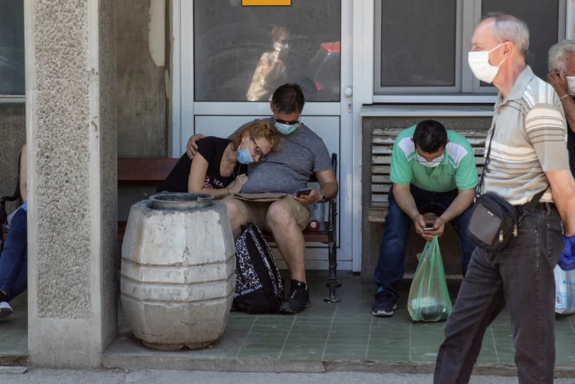 В Сербии вводят штрафы за отсутствие масок