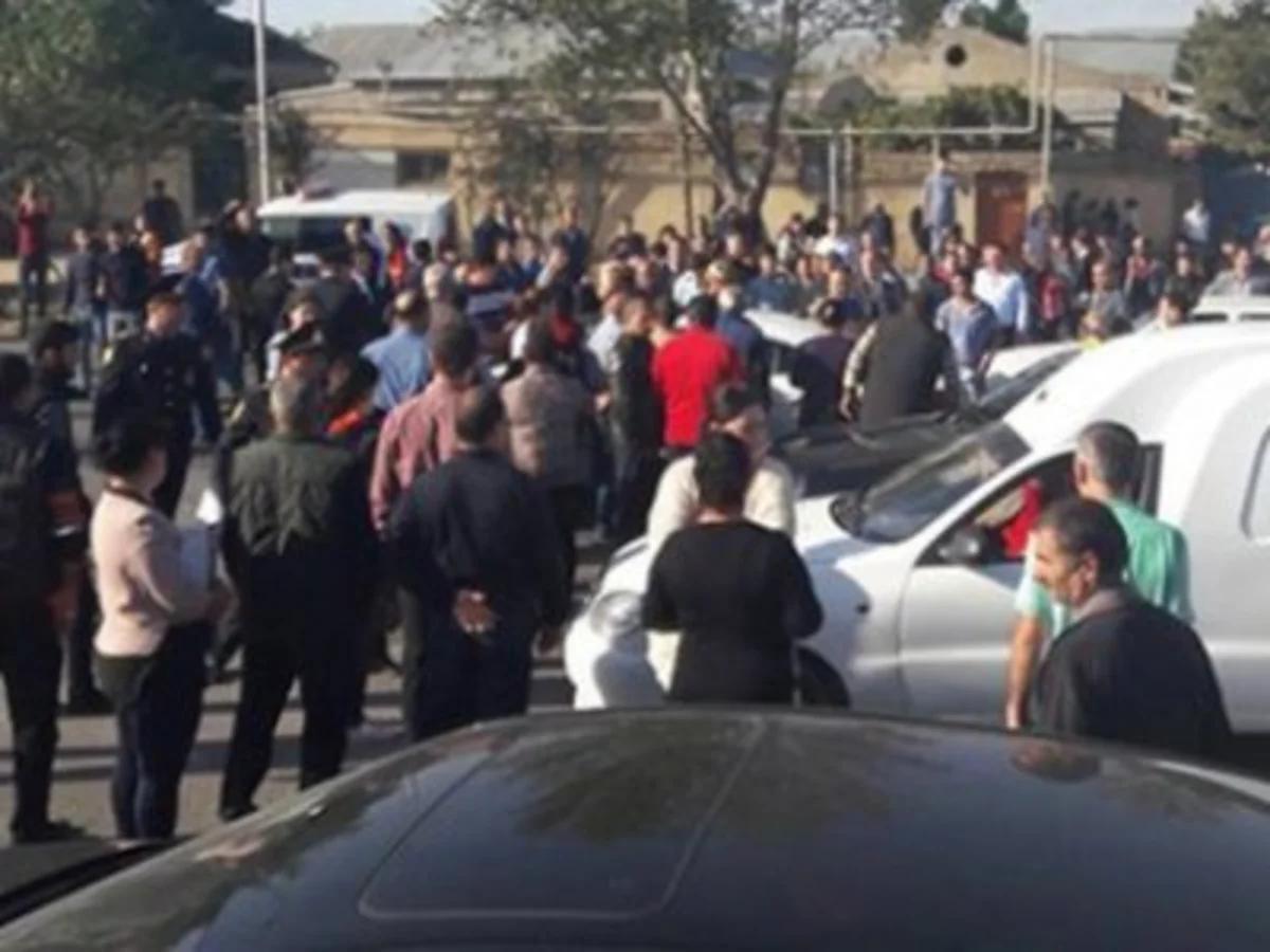 Ermənistanda iki kənddə etiraz aksiyası keçirilib, məmurun istefası, yolun təmiri istənilib