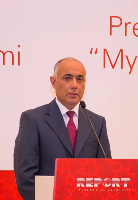Təbrizin sehirli nağılları kitabının təqdimatı olub