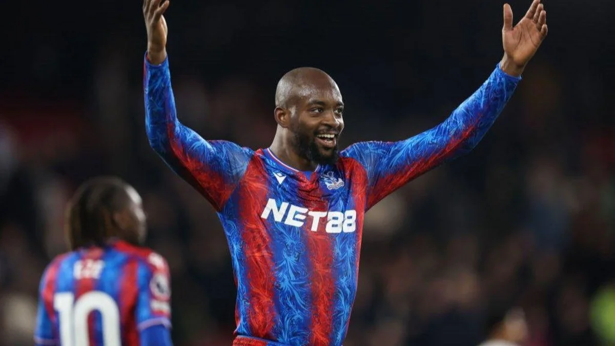 Mançester Yunayted Kristal Pelasın futbolçusunu transfer etmək istəyir