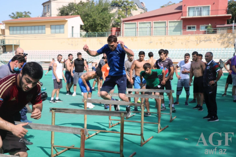 Azerbaijani wrestling teams prepare for World Championship