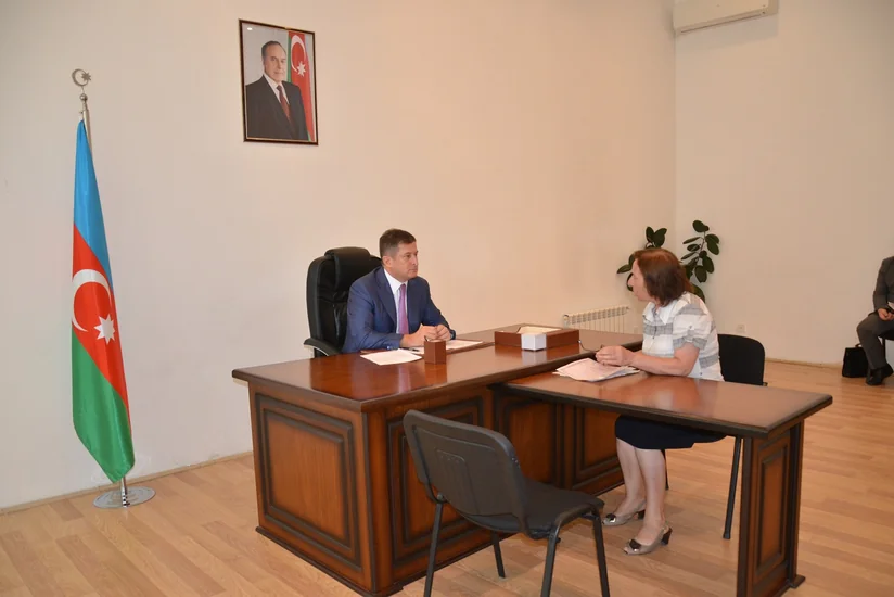 Əmlak Məsələləri Dövlət Komitəsinin sədri Şabranda vətəndaşlarla görüşüb