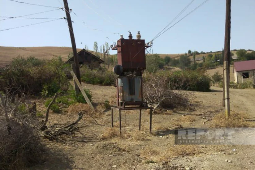 Cəlilabadda elektrik xətlərinin kabelləşmə işləri yarımçıq qalıb