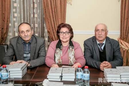 Qənbər Şəmşiroğlunun çoxcildlik kitabının təqdimat mərasimi keçirilib