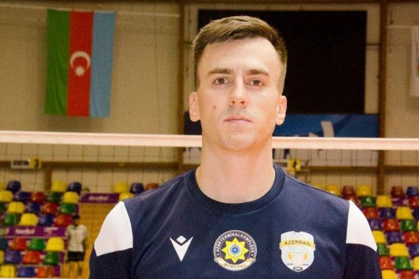 Azərreyl voleybolçusu ilə müqavilə müddətini uzadıb