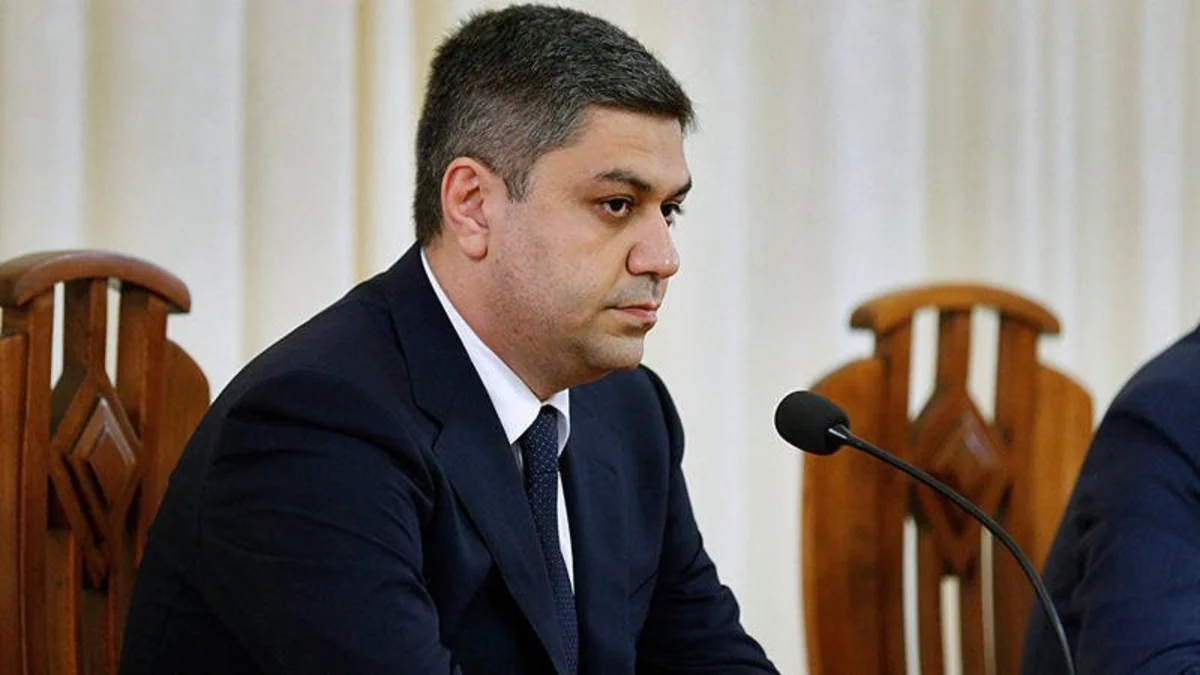 Ermənistanın istefa vermiş hökumət üzvü Nikol Paşinyanı hədələyib