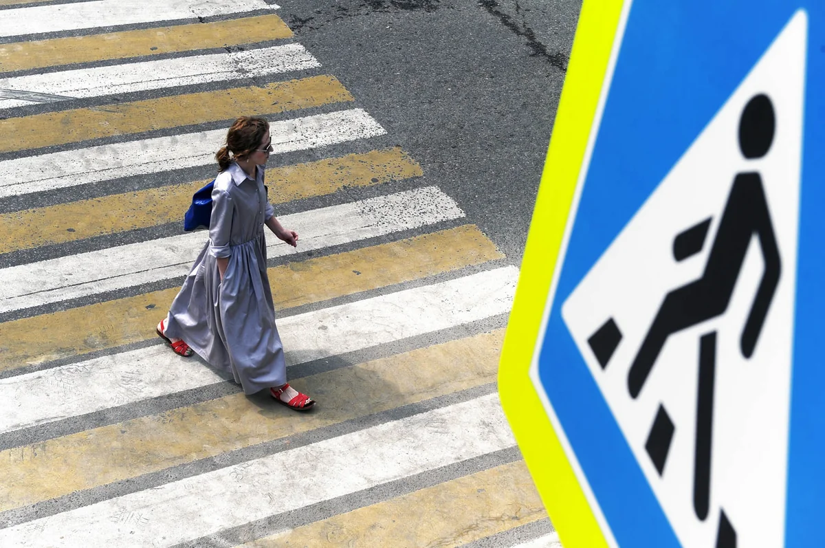 Gəncədə avtomobil piyadanı vurub, daha sonra digər avtomobilə çırpılıb