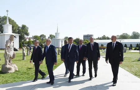Çolpon-Ata şəhərində Türkdilli Dövlətlərin Əməkdaşlıq Şurasının VI Sammiti keçirilib, Azərbaycan Prezidenti Sammitdə iştirak edib - YENİLƏNİB-2