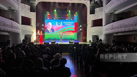 Vladivostokda Heydər Əliyevin anadan olmasının 100 illiyi şərəfinə konsert keçirilib