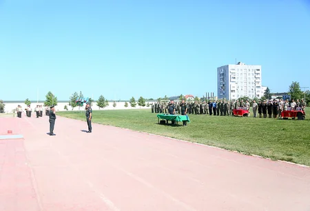 Azərbaycan Ordusunda yüngül atletika və gimnastika üzrə yarış keçirilib