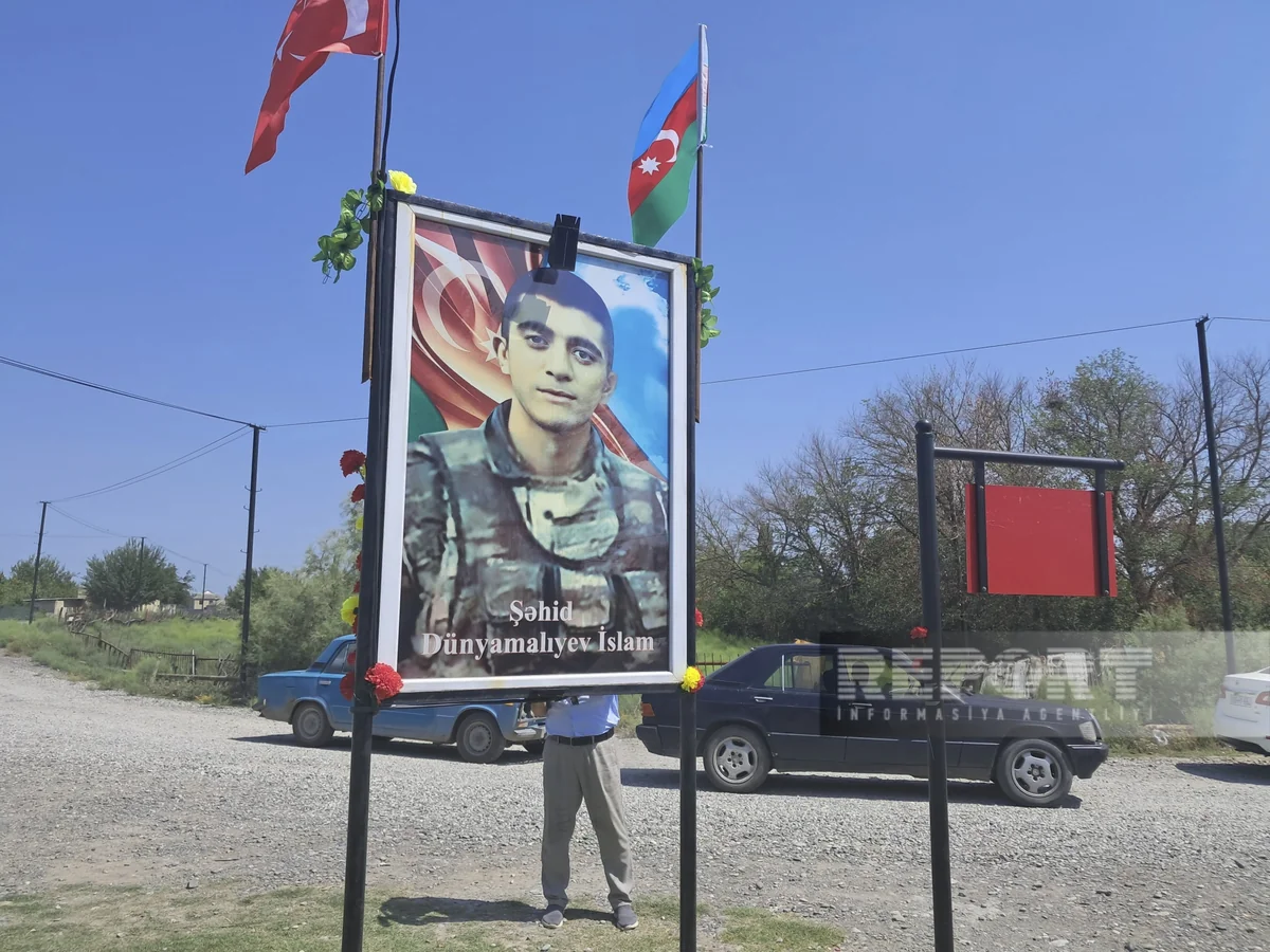 Kürdəmirdə şəhid İslam Dünyamalıyevin adına küçə və bulağın açılışı olub