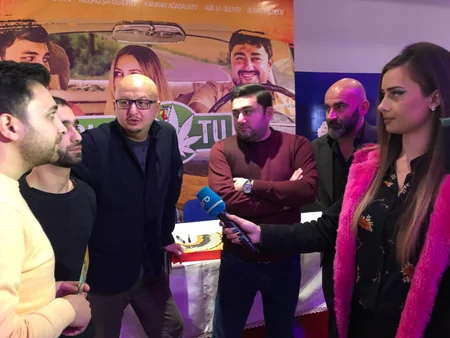 В “CinemaPlus Xəmsə коллектив Kəklikotu раздал автографы