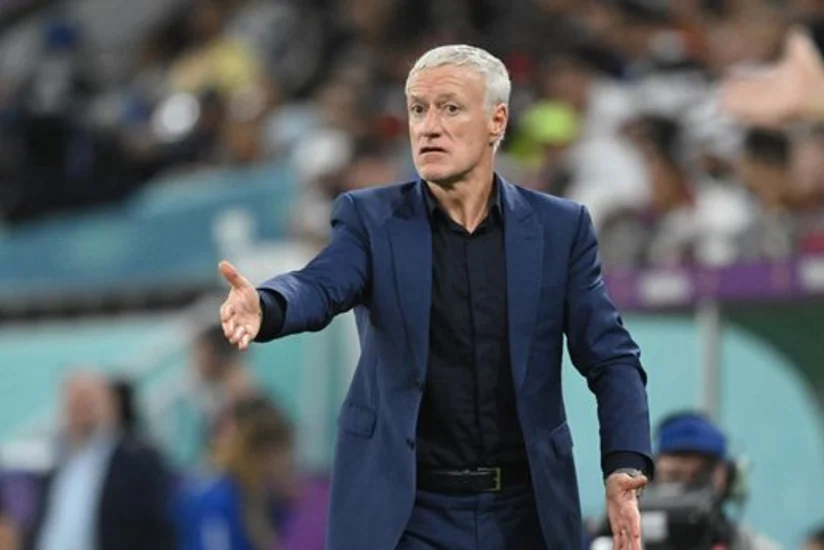 Fransa Futbol Federasiyası milli komandanın baş məşqçisini dəyişmək istəmir