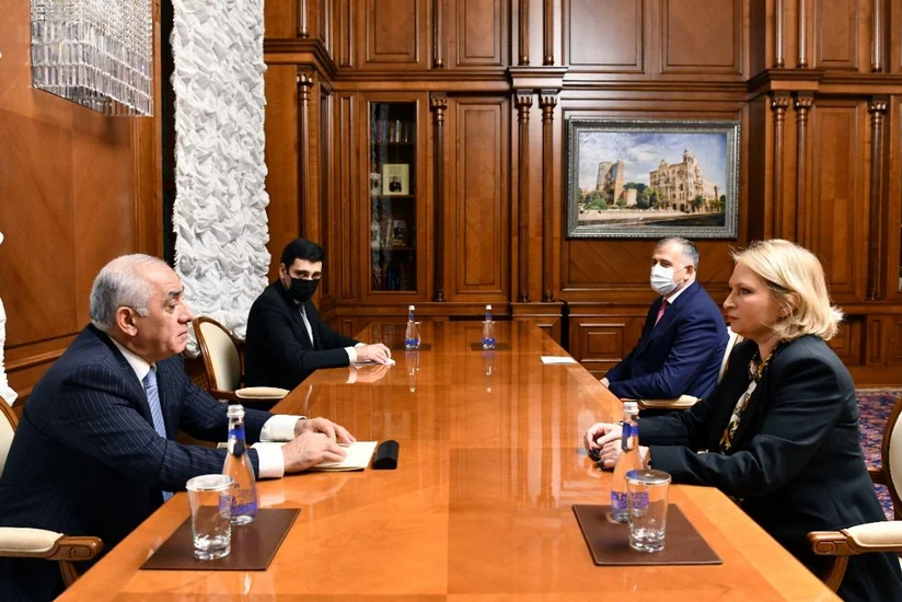 Али Асадов встретился с министром экономики и устойчивого развития Грузии