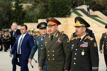 MDB ölkələrinin müdafiə nazirləri Şəhidlər xiyabanını ziyarət ediblər - FOTOREPORTAJ