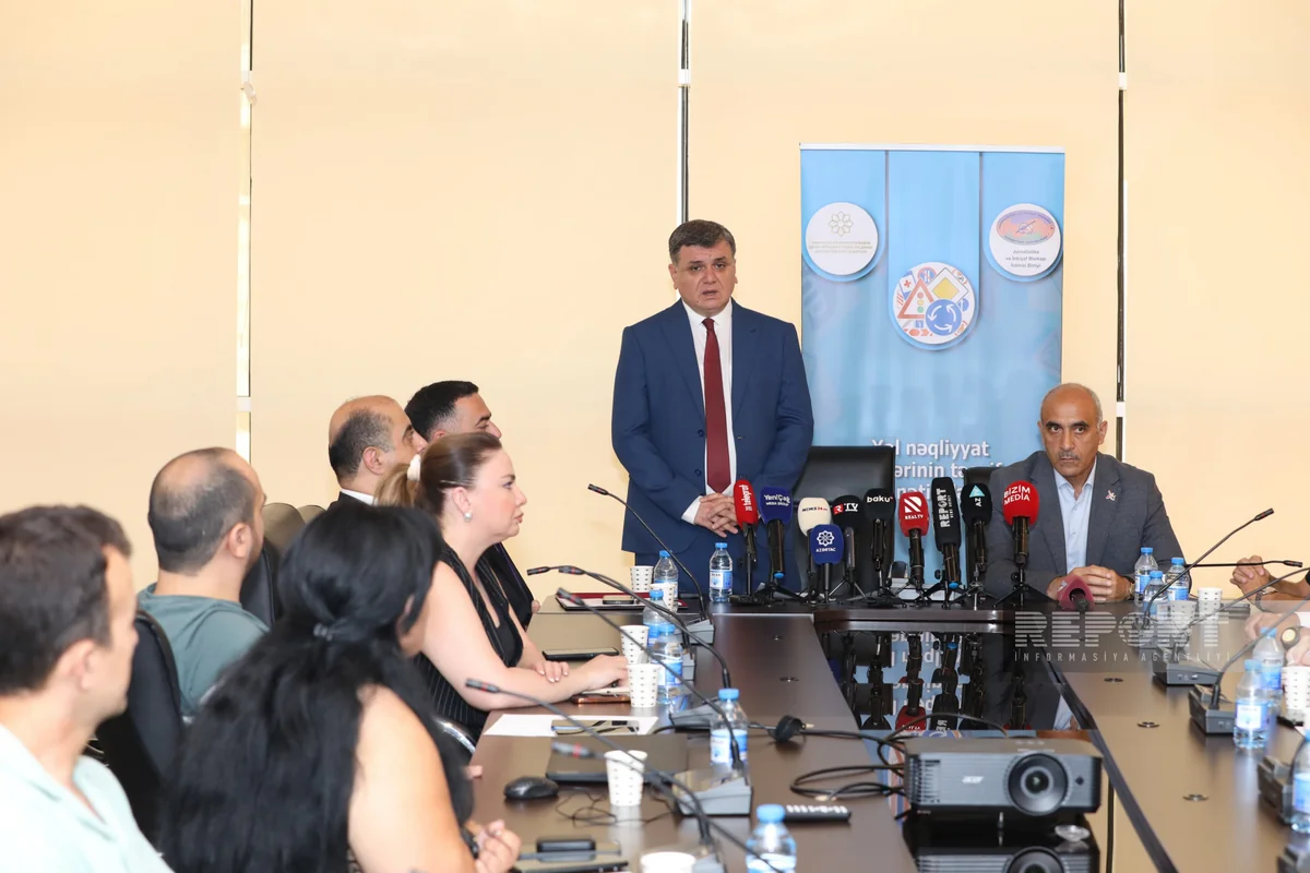 “Yol-nəqliyyat hadisələrinin təsnifatı: səbəb və nəticələrin təhlili” adlı ictimai müzakirə keçirilib