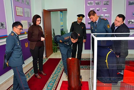 Делегация минобороны Казахстана посетила Военный лицей имени Д.Нахчыванского