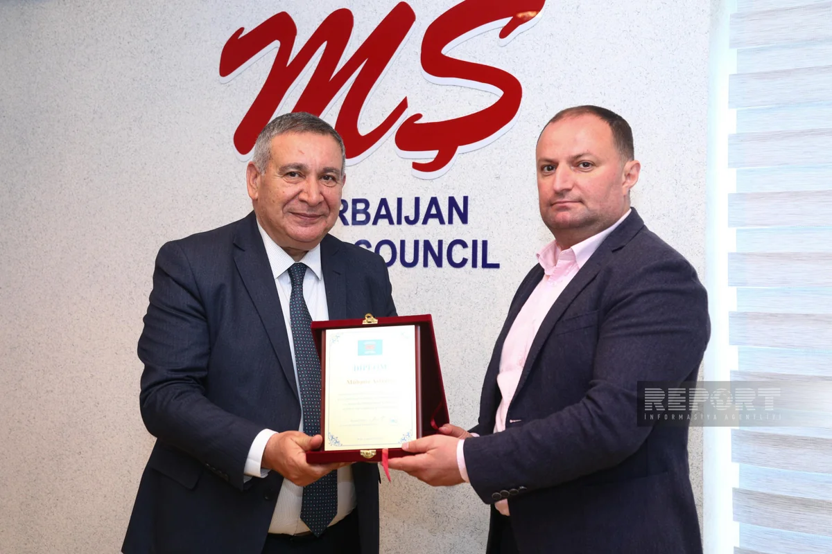 Mətbuat Şurası “Report”un əməkdaşını təltif edib