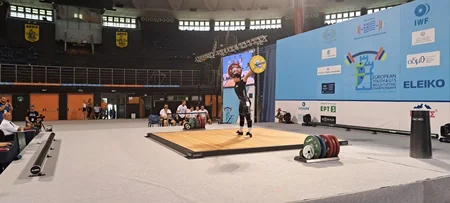 Azərbaycanın daha bir ağırlıqqaldıranı Avropa birinciliyinin qalibi olub