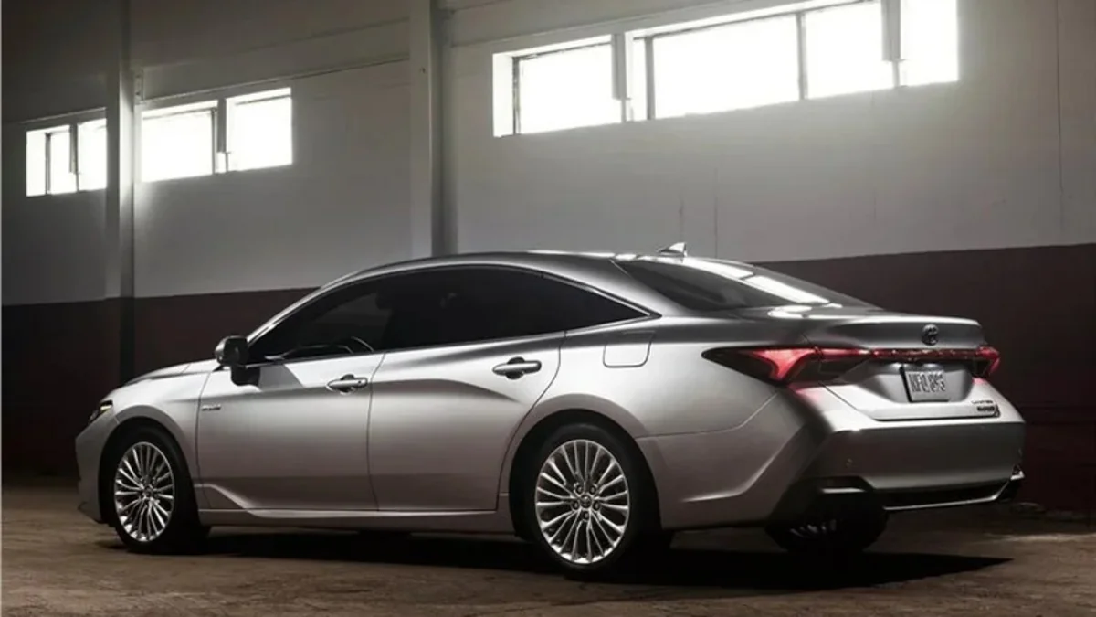 Toyota выпустит автомобиль с фейковой коробкой передач