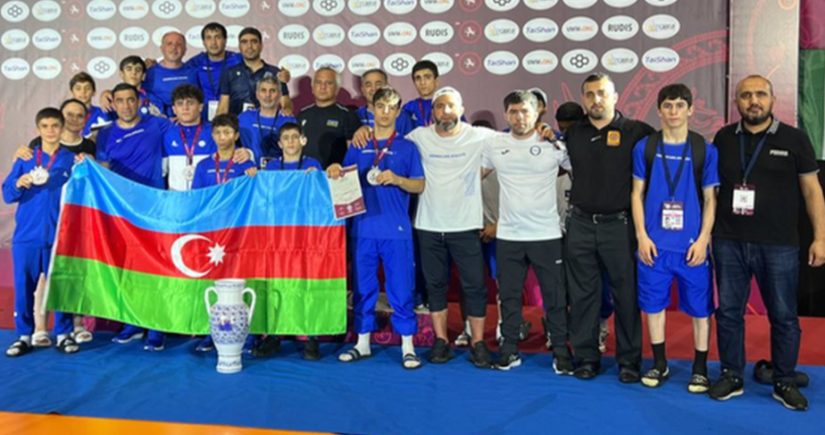 Azərbaycanın sərbəst güləş millisi rekord xalla Avropa çempionu olub