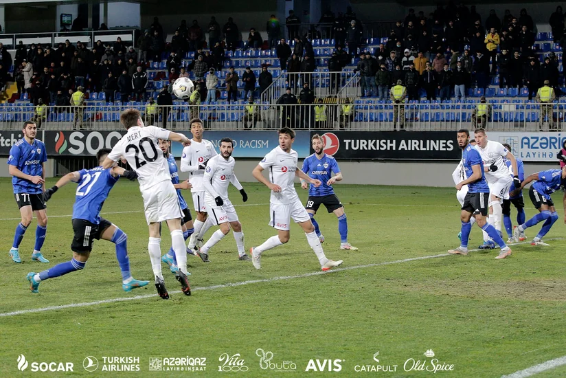 Neftçi klubu menecerinə, Qarabağ azarkeşlərinə görə cərimələnib