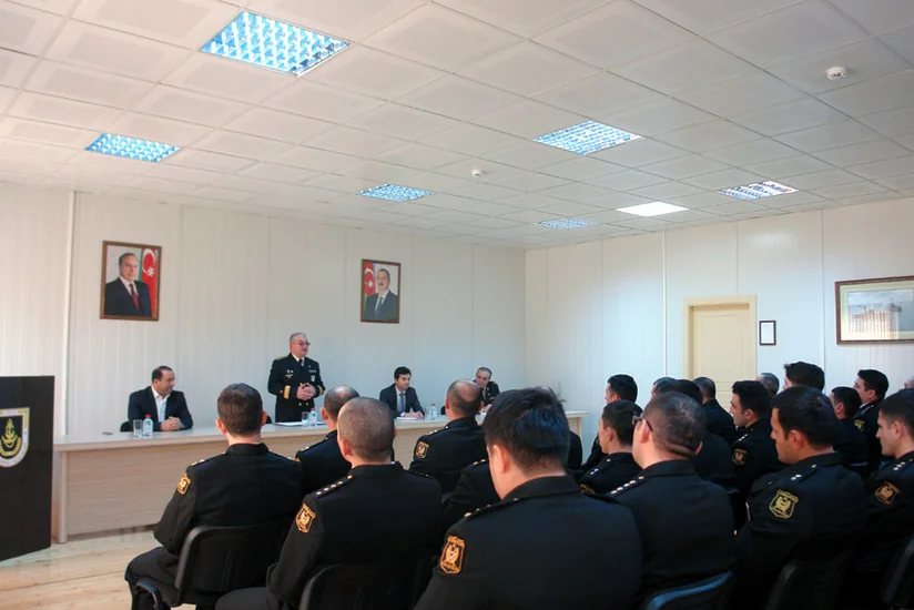 Hərbi dənizçilərlə Ombudsman Aparatı nümayəndələrinin görüşü keçirilib