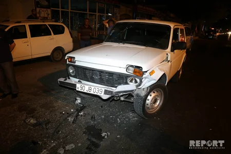 Bakıda üç maşın toqquşub, 2 nəfər xəsarət alıb - FOTO - VİDEO