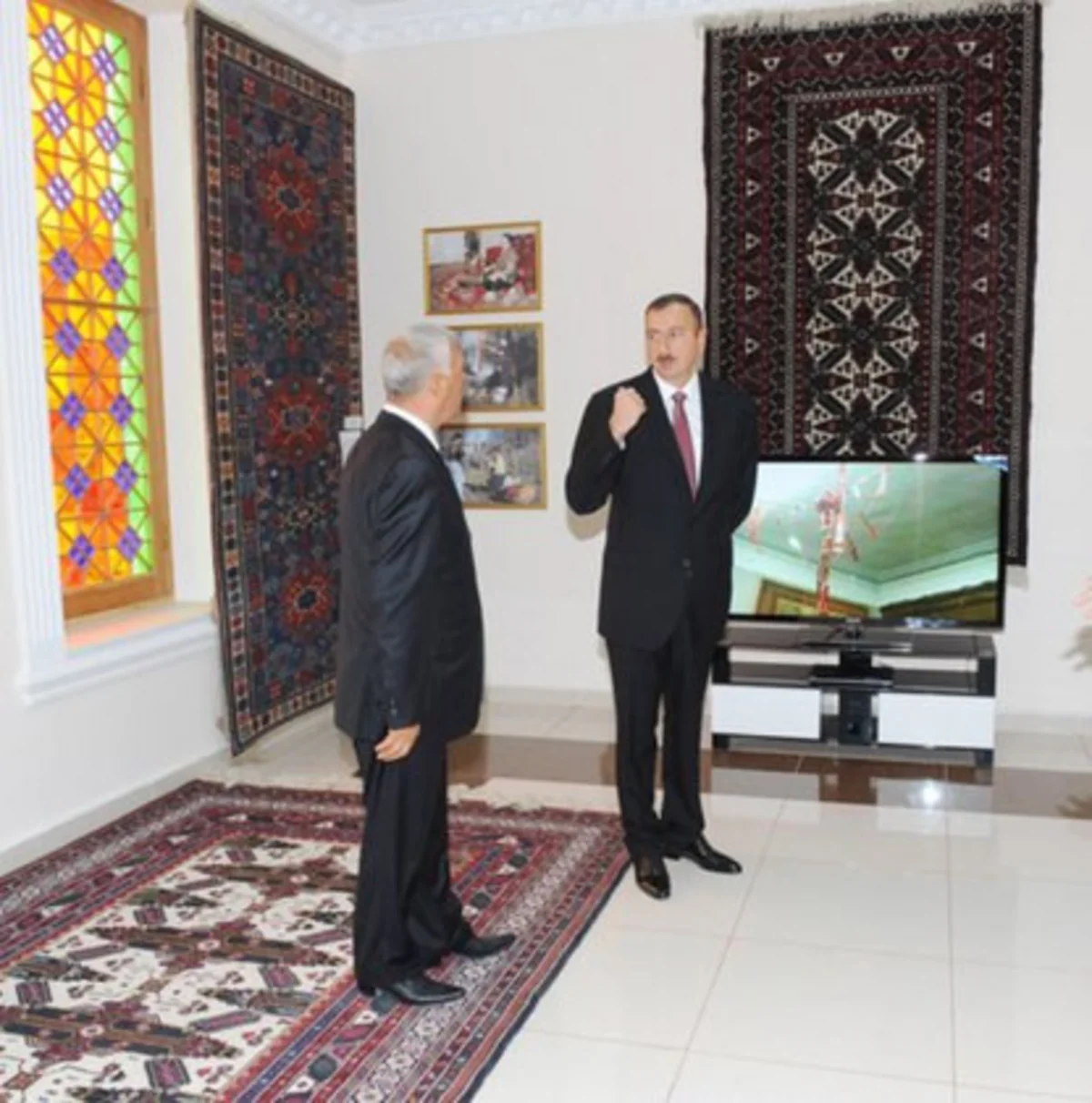 Azərbaycan prezidenti Xalça Muzeyinin açılışında iştirak edib
