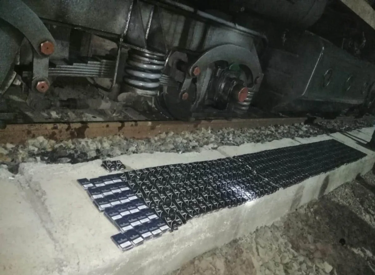 İrandan Azərbaycana siqaret gətirmək istəyən şəxslər saxlanılıb