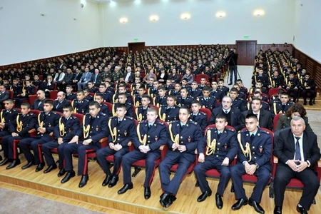 Hərbi Liseydə Bakı metrosunda baş vermiş faciədə şəhid olanların xatirəsi anılıb