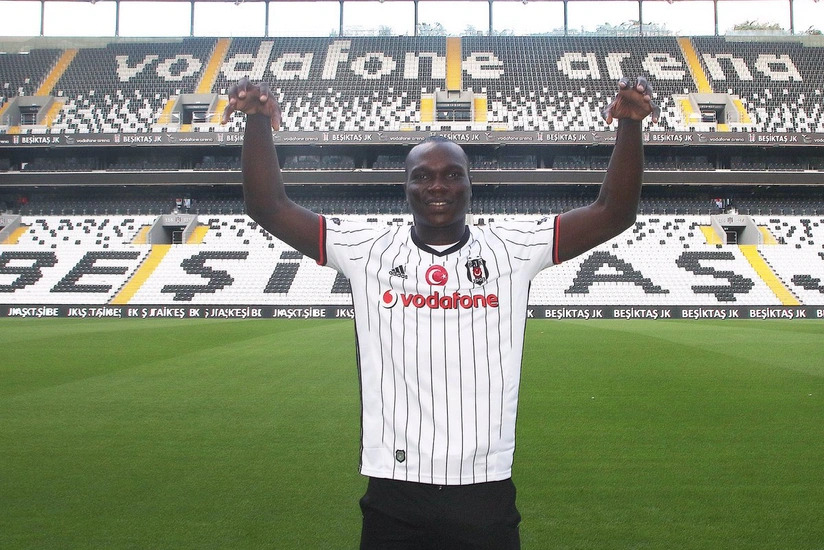 Beşiktaş sabiq futbolçusunu qaytardı