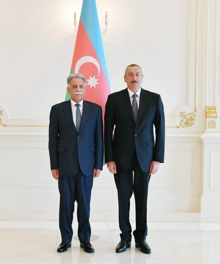 Prezident İlham Əliyev üç ölkənin Azərbaycanda yeni təyin olunmuş səfirlərinin etimadnamələrini qəbul edib