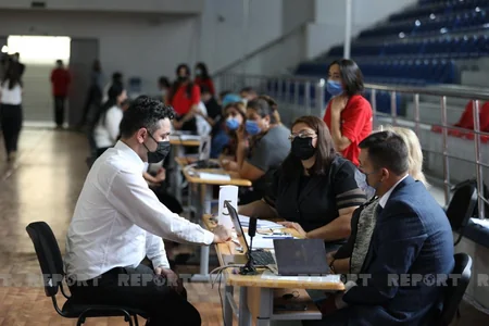 Jurnalistlər müəllimlərin işə qəbulu üzrə müsahibə mərhələsini izləyiblər